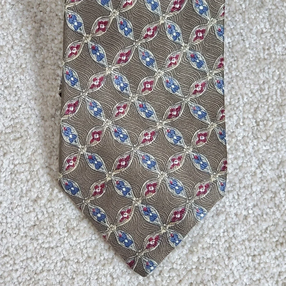 Geoffrey Beene Men's 100% Italian Silk Neck Tie Brown Red Blue 56